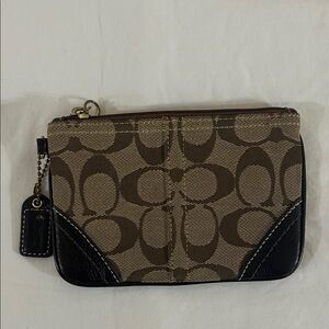 Small Coach Wristlet w/Brown Trim
